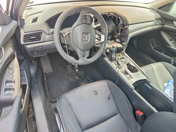 1HGCV1F13JA058184 2018 HONDA ACCORD - Image 8