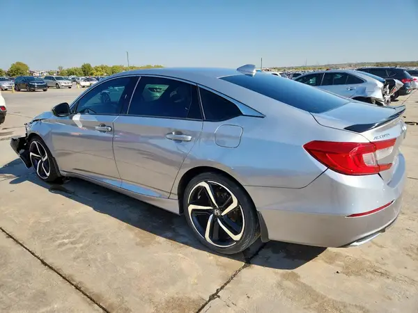 1HGCV1F13JA069007 2018 HONDA ACCORD - Image 2