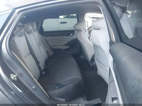 1HGCV1F13JA071467 2018 HONDA ACCORD - Image 8