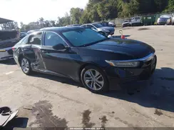 1HGCV1F13JA083697 2018 HONDA ACCORD