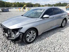 1HGCV1F13JA087880 2018 HONDA ACCORD