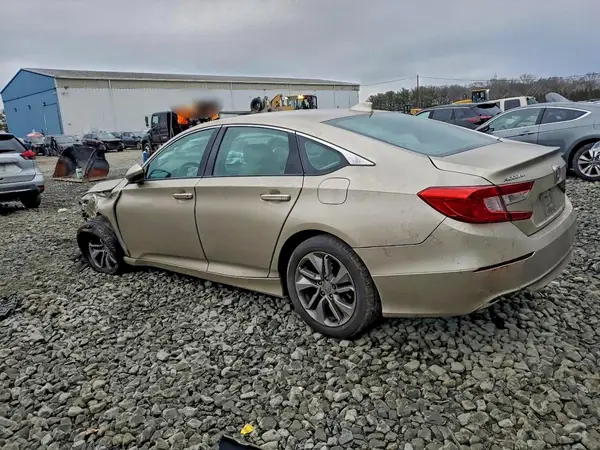 1HGCV1F13JA093811 2018 HONDA ACCORD - Image 2