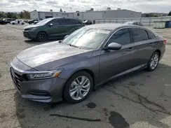 1HGCV1F13JA103415 2018 HONDA ACCORD