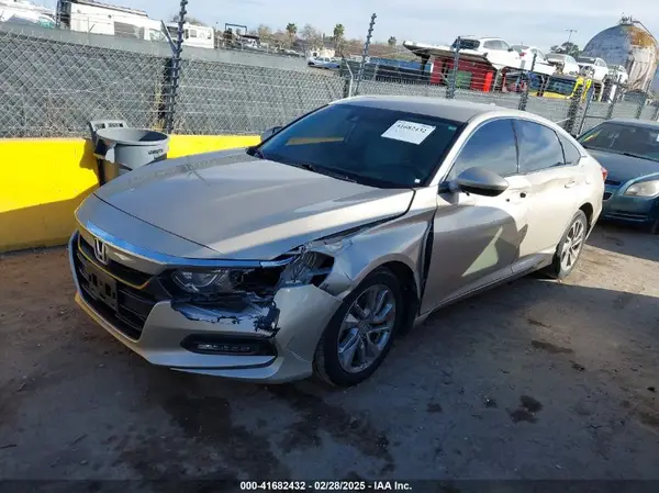 1HGCV1F13JA104712 2018 HONDA ACCORD - Image 2