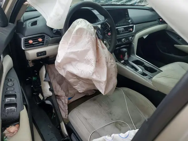 1HGCV1F13JA104743 2018 HONDA ACCORD - Image 8