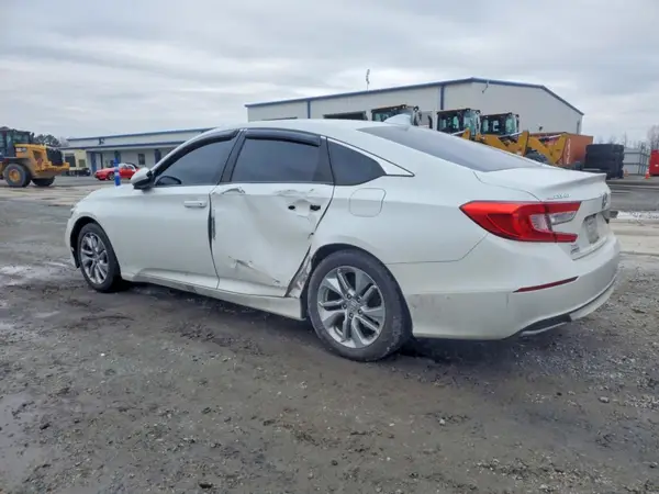 1HGCV1F13JA117279 2018 HONDA ACCORD - Image 2