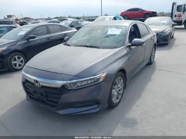1HGCV1F13JA124992 2018 HONDA ACCORD - Image 2