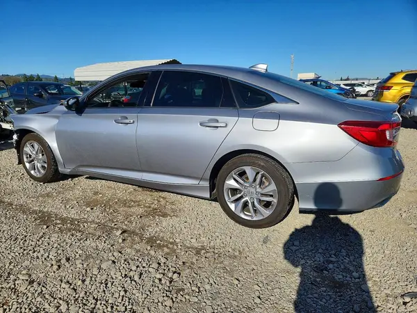 1HGCV1F13JA126323 2018 HONDA ACCORD - Image 2