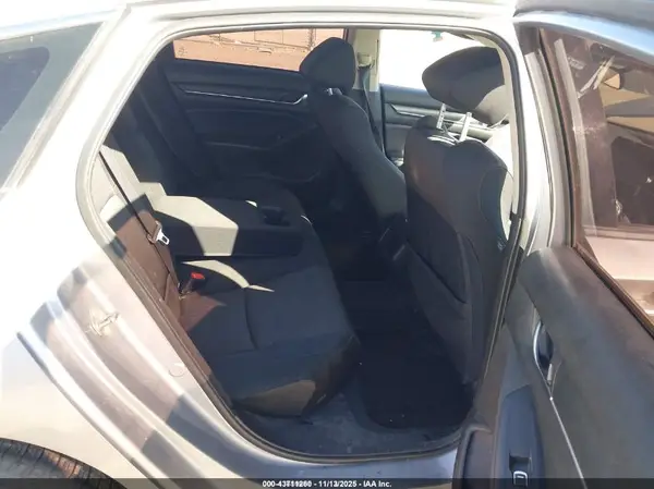 1HGCV1F13JA138553 2018 HONDA ACCORD - Image 8