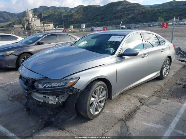 1HGCV1F13JA156793 2018 HONDA ACCORD - Image 2