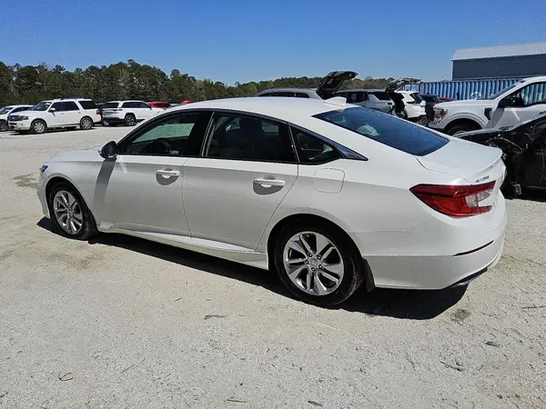 1HGCV1F13JA167597 2018 HONDA ACCORD - Image 2