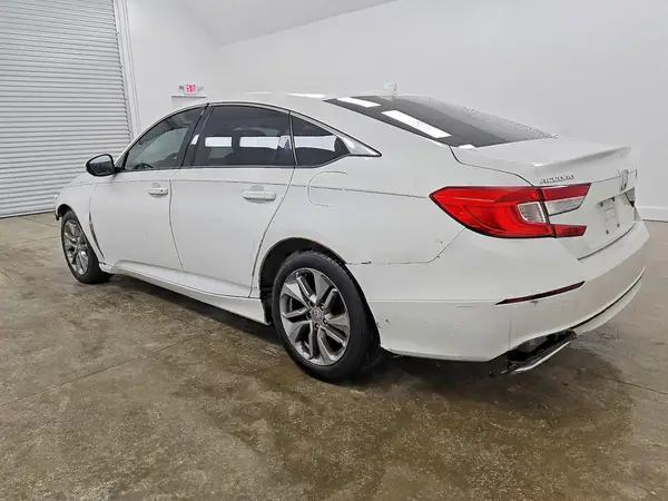 1HGCV1F13JA213560 2018 HONDA ACCORD - Image 2