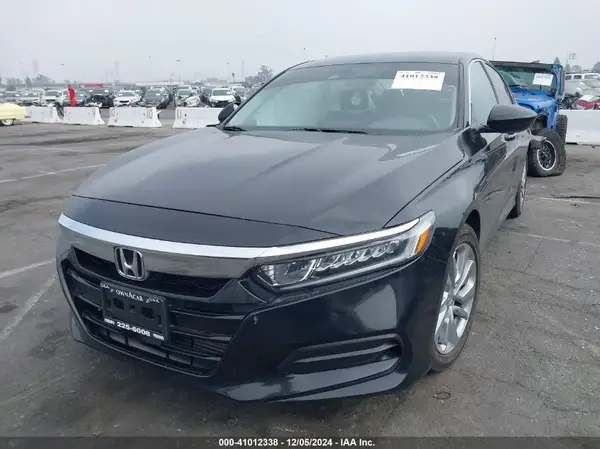 1HGCV1F13JA246042 2018 HONDA ACCORD - Image 2