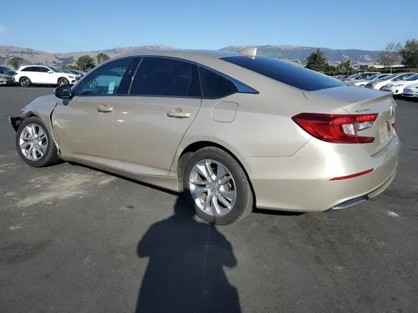 1HGCV1F13JA250589 2018 HONDA ACCORD - Image 2