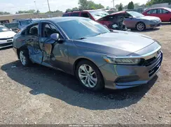 1HGCV1F13JA258322 2018 HONDA ACCORD