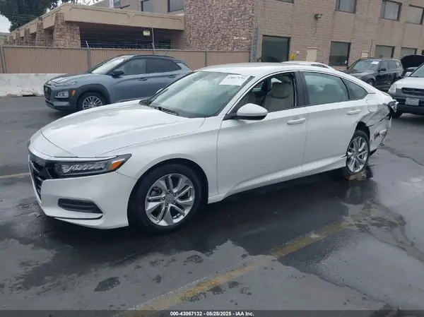 1HGCV1F13JA263147 2018 HONDA ACCORD - Image 2