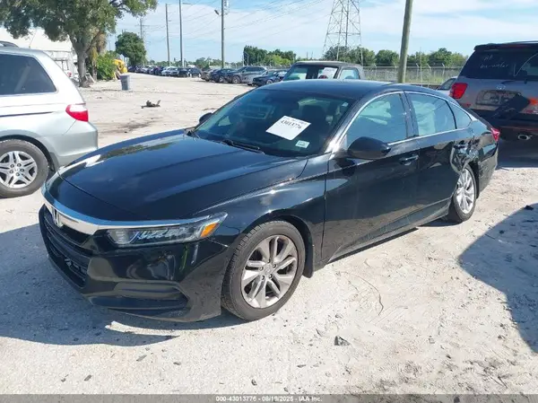 1HGCV1F13JA263469 2018 HONDA ACCORD - Image 2