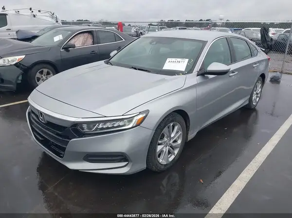 1HGCV1F13JA264699 2018 HONDA ACCORD - Image 2