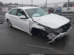 1HGCV1F13KA006779 2019 HONDA ACCORD