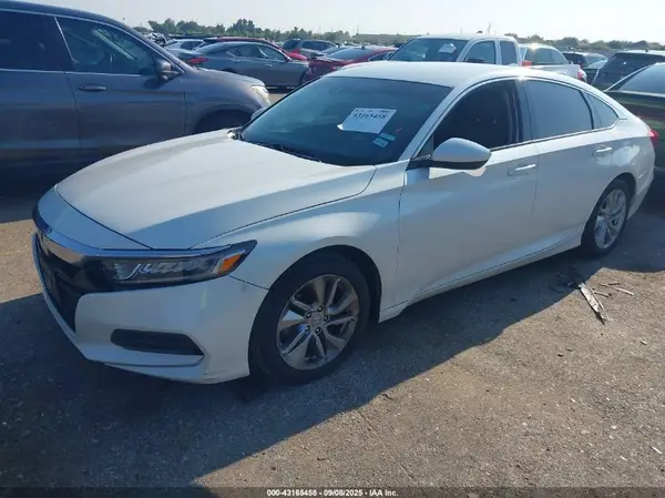 1HGCV1F13KA015207 2019 HONDA ACCORD - Image 2