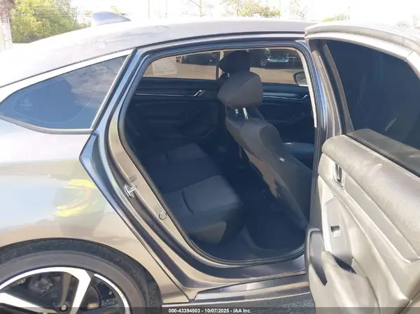 1HGCV1F13KA026238 2019 HONDA ACCORD - Image 8