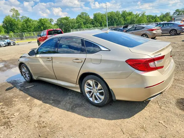 1HGCV1F13KA055934 2019 HONDA ACCORD - Image 2
