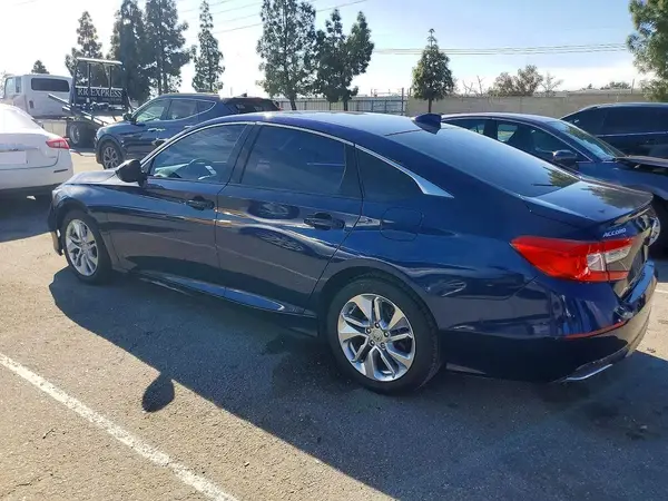 1HGCV1F13KA069817 2019 HONDA ACCORD - Image 2