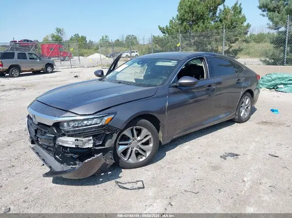 1HGCV1F13KA082695 2019 HONDA ACCORD - Image 2