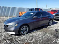 1HGCV1F13KA083586 2019 HONDA ACCORD