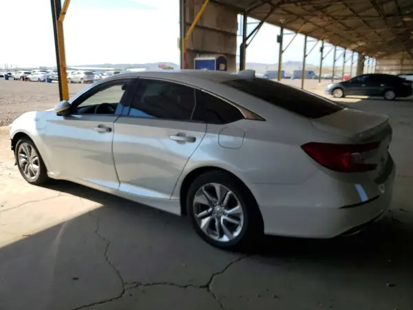 1HGCV1F13KA084589 2019 HONDA ACCORD - Image 2