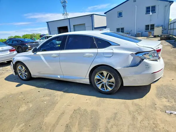 1HGCV1F13KA088884 2019 HONDA ACCORD - Image 2