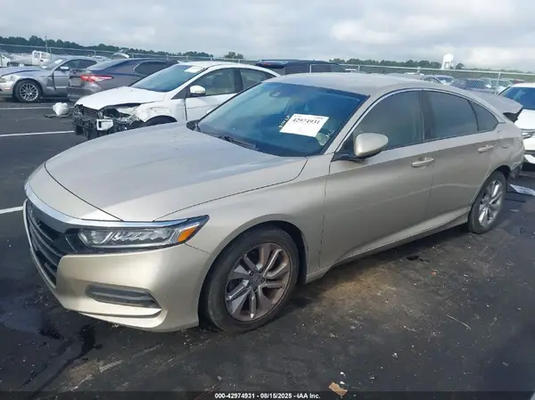 1HGCV1F13KA096399 2019 HONDA ACCORD - Image 2