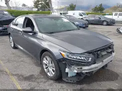 1HGCV1F13KA135184 2019 HONDA ACCORD