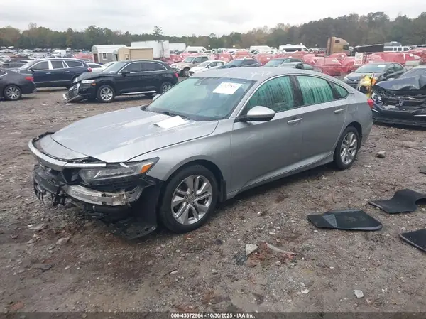 1HGCV1F13KA168623 2019 HONDA ACCORD - Image 2