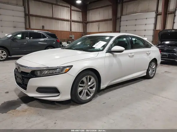 1HGCV1F13KA168878 2019 HONDA ACCORD - Image 2