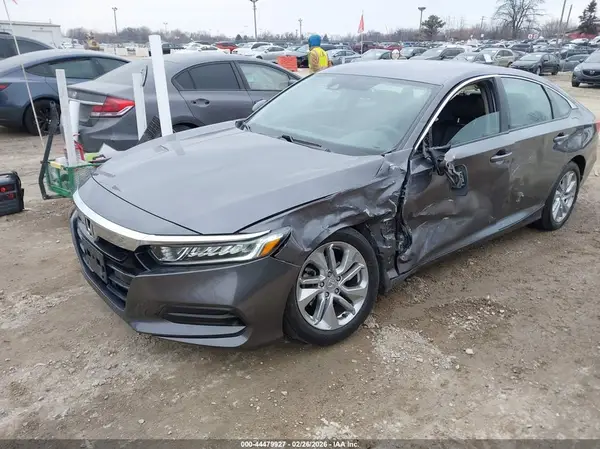 1HGCV1F13KA174714 2019 HONDA ACCORD - Image 2