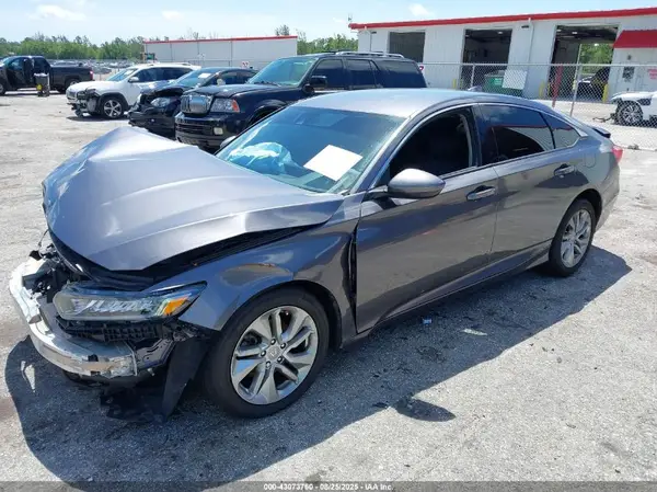 1HGCV1F13LA137339 2020 HONDA ACCORD - Image 2