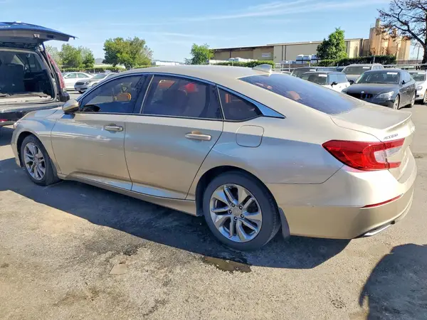 1HGCV1F14JA035304 2018 HONDA ACCORD - Image 2