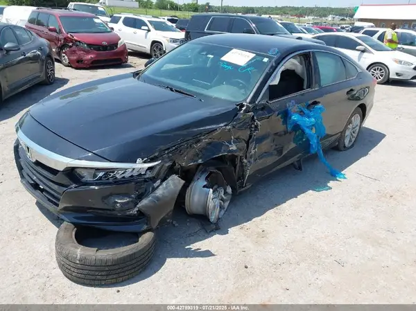1HGCV1F14JA053415 2018 HONDA ACCORD - Image 2