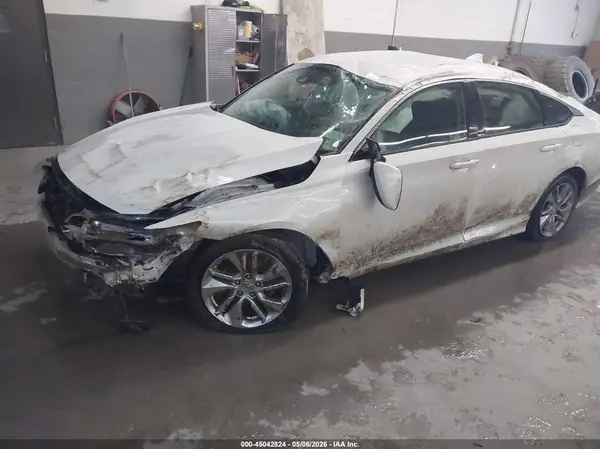 1HGCV1F14JA061045 2018 HONDA ACCORD - Image 2