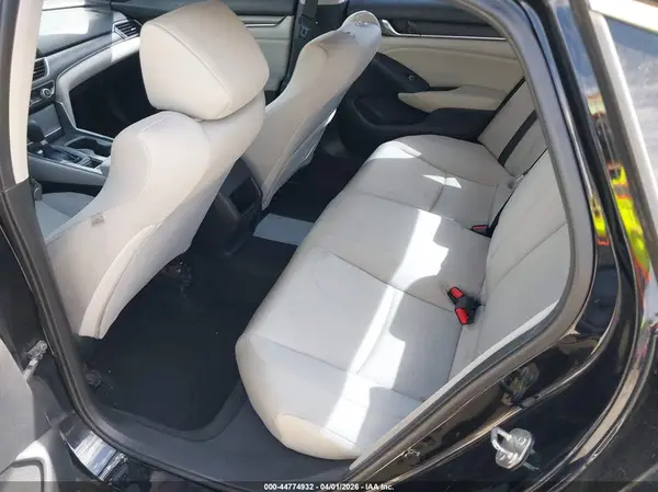 1HGCV1F14JA130803 2018 HONDA ACCORD - Image 8