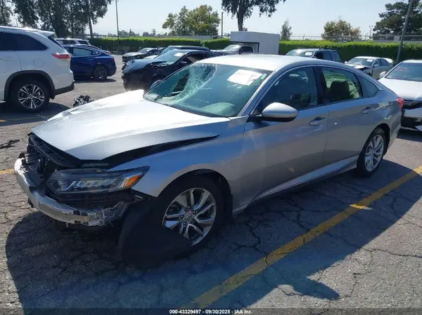 1HGCV1F14JA144877 2018 HONDA ACCORD - Image 2