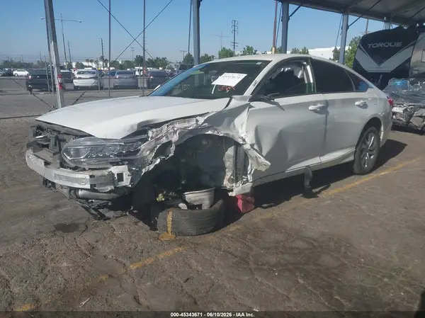 1HGCV1F14JA246504 2018 HONDA ACCORD - Image 2