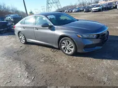 1HGCV1F14JA252335 2018 HONDA ACCORD