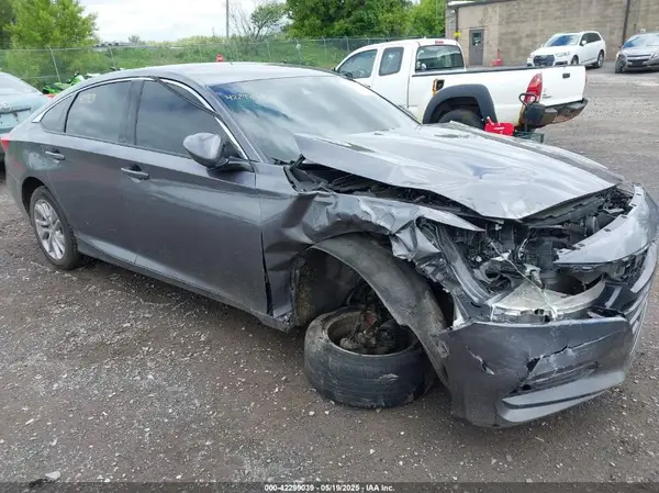 1HGCV1F14JA257115 2018 HONDA ACCORD - Image 1