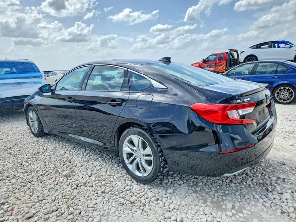 1HGCV1F14JA267692 2018 HONDA ACCORD - Image 2