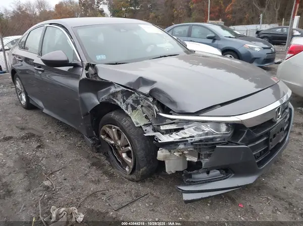 1HGCV1F14KA138854 2019 HONDA ACCORD - Image 1