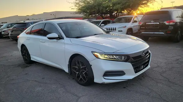 1HGCV1F15JA000836 2018 HONDA ACCORD - Image 1