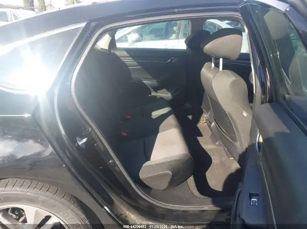 1HGCV1F15JA008225 2018 HONDA ACCORD - Image 8