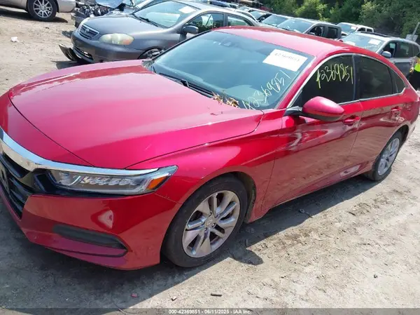 1HGCV1F15JA050135 2018 HONDA ACCORD - Image 2